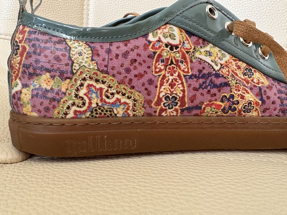 Шкіряні кеди Galliano.