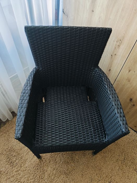 Крісло з ротангу