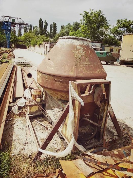 бетоносмеситель гравитационный 1м3