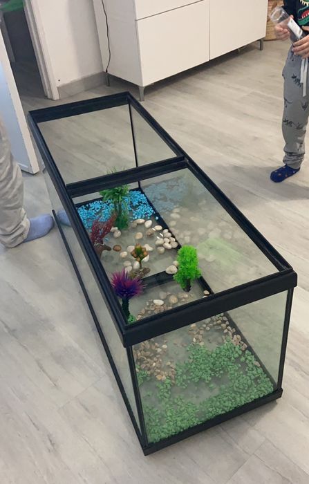 Aquario 200L e bomba enhein nova