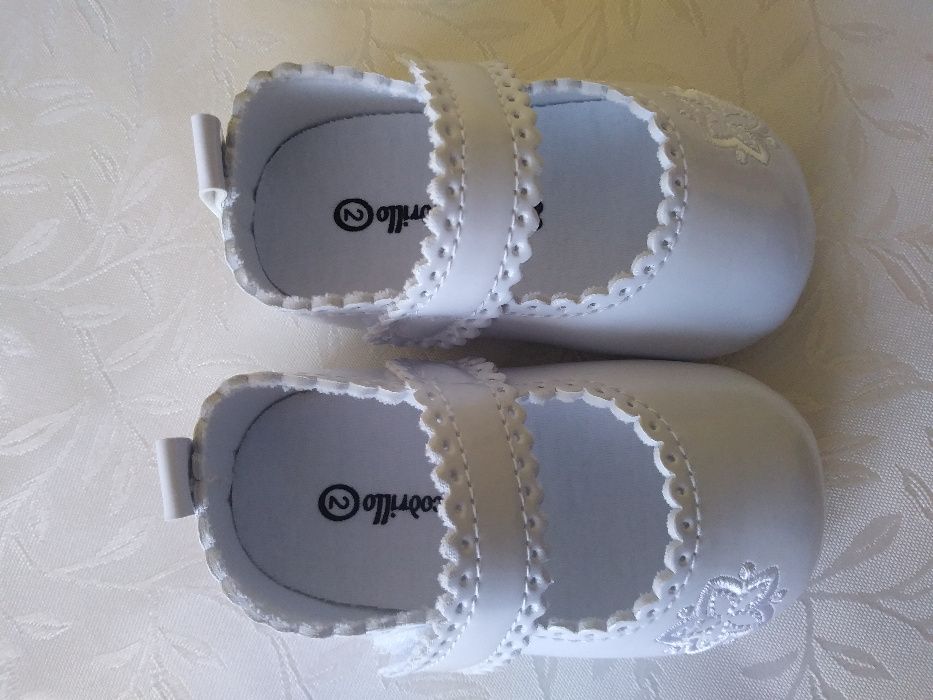 Buty na chrzest COCCODRILLO rozmiar 16 - wkładka 11 cm