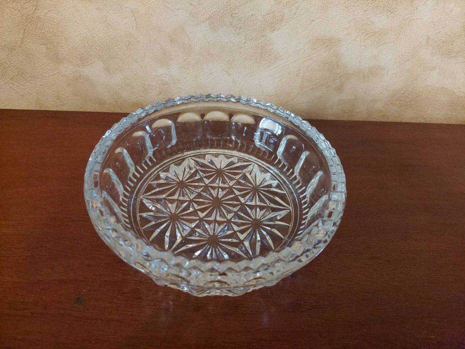 Набір кришталевого столового посуду 5 предметів.