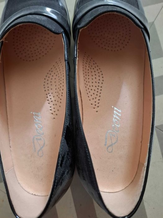 Buty skóra lakier damskie czarne 40