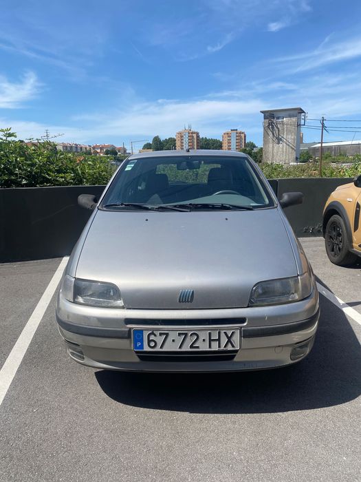 Fiat Punto 1.1 (55 cv) Star | 1997 | 146.000 km | Económico e fiável
