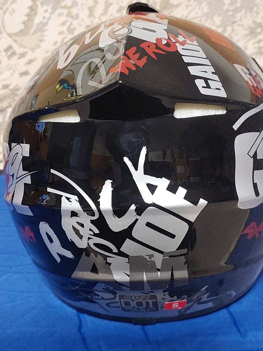 Продам майже новий шолом