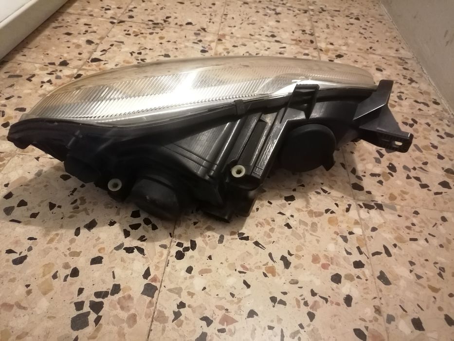 2 Farois smart 451 e capô