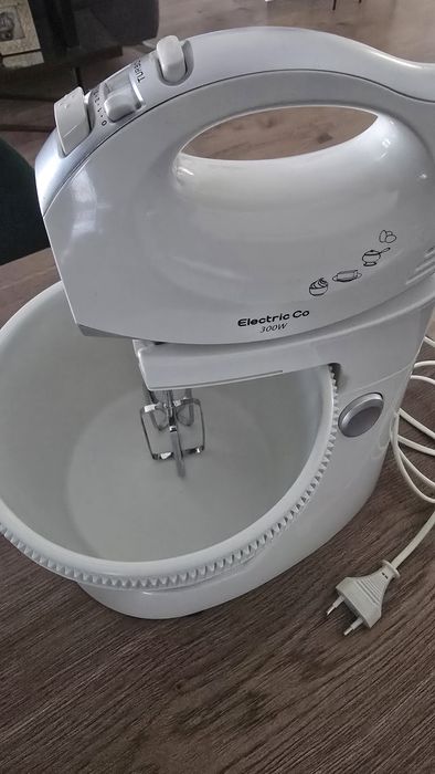 Batedeira com taça Electric Co.