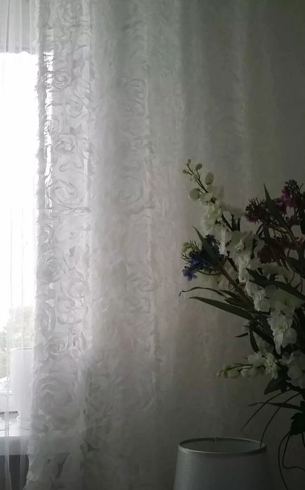 Firany białe romantyczna 3 d w wypukłe róże nowe śliczne  dekoracyjne