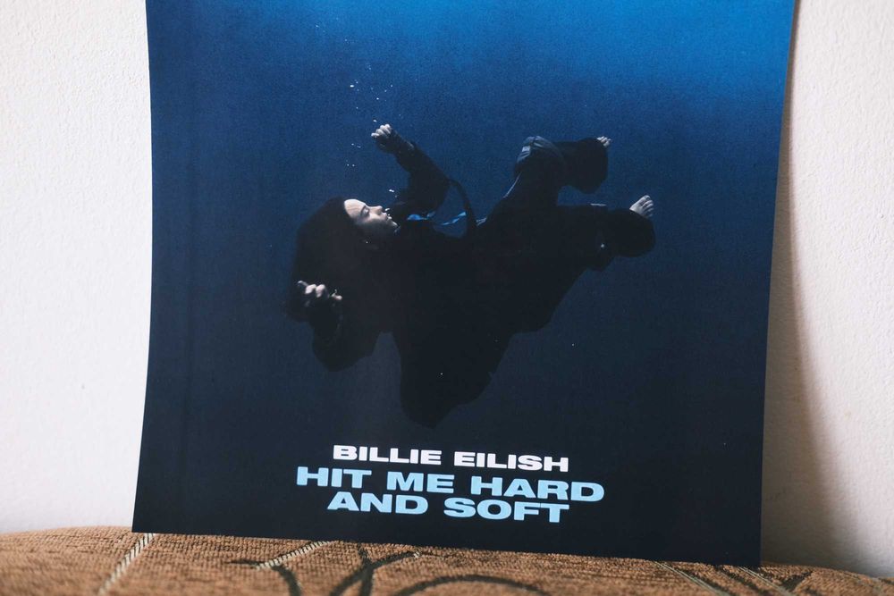 Plakat - Billie Eilish: Hit Me Hard and Soft
