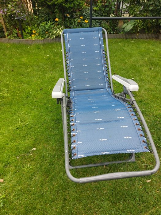 leżak ogrodowy solidny