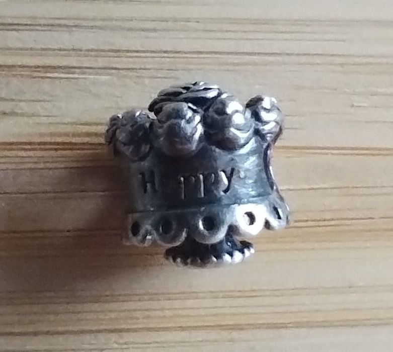 Pandora charms tort Happy birthday