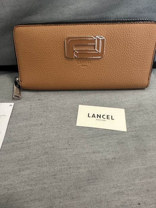 Кошелек кожаный LANCEL Paris