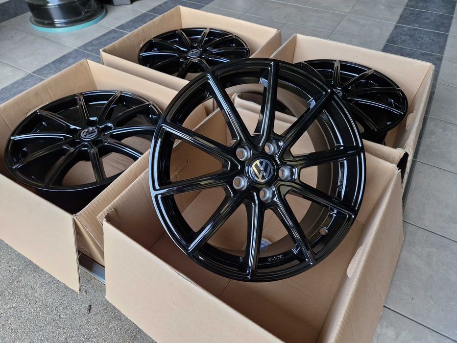 Alufelgi 17 5x112 VW Golf Passat Jetta Touran Caddy T-Roc Czarne 705#
