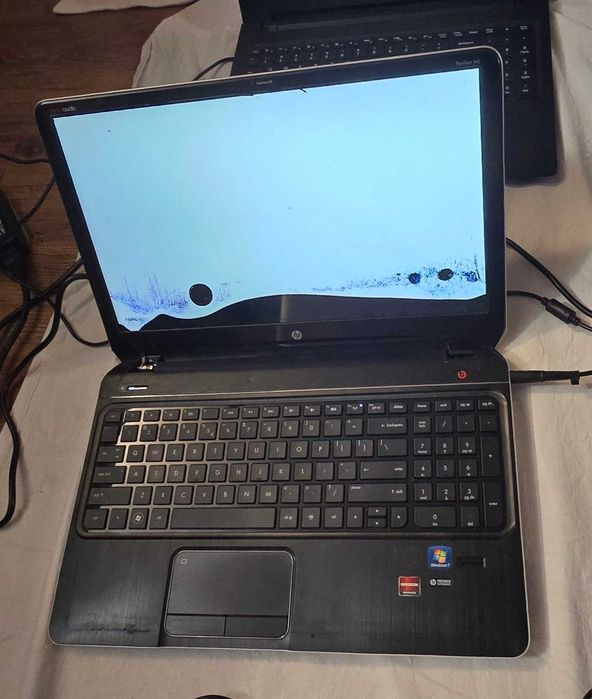 Zestaw 8 laptopów