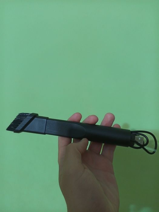 Ручний пилосос без марки