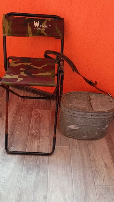 Ящик для риболовлі зі стільцем