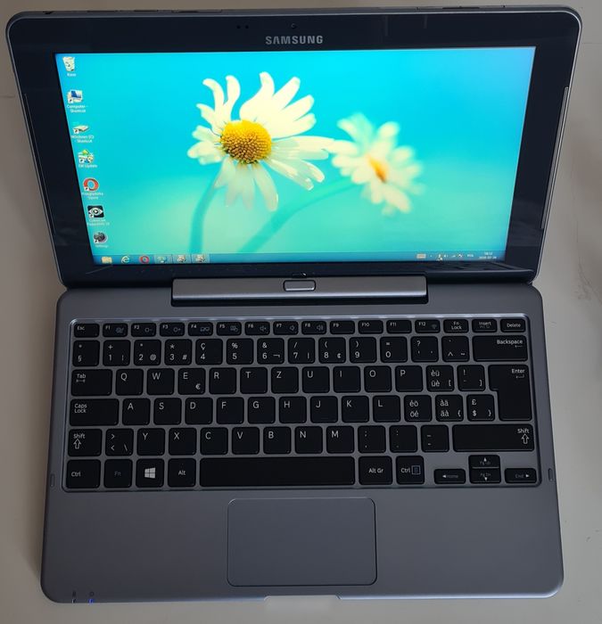 Laptop, tablet, Samsung XE 500 T1C-HO1CH, 2w1, 11,6″, 2/64GB