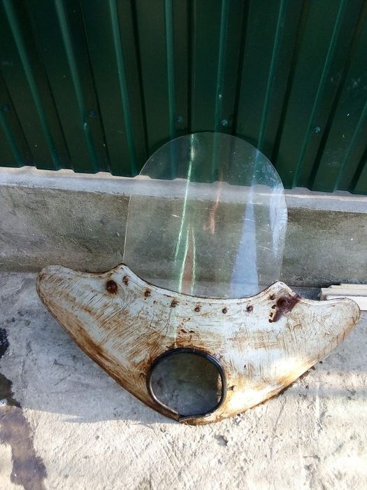 щиток  из стеклом