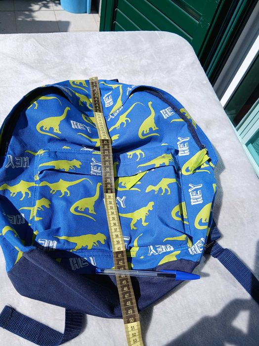 Mochila escolar azul com dinossauros kids