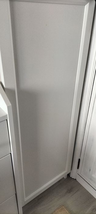 Hauga cabides com gavetas ótimo estado sem marcas