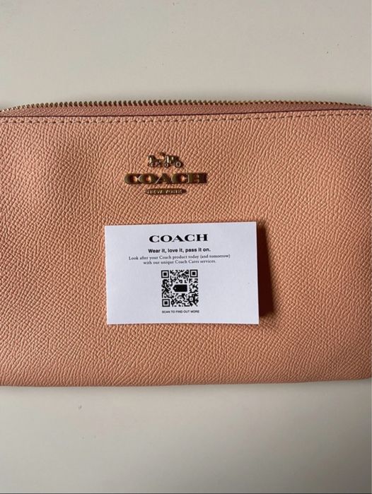 Clutch Coach rosa nova