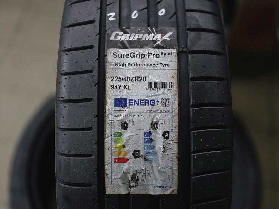 Pneus 225/40 R20 Gripmax SureGrip Pro Sport NOVOS!