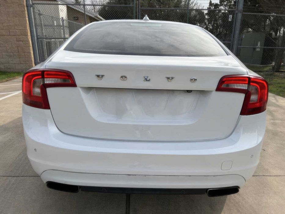 Volvo S60 T5 Premier Plus      2015