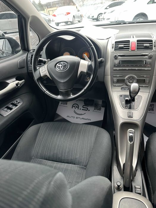 Продам Toyota Auris 2008 рік можлива розстрочка,кредит,обмін!