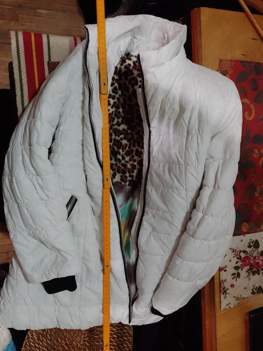 Куртка жіноча розмір м осіння