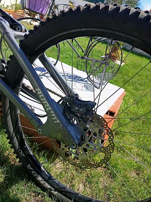 Bicicleta DownHill DH