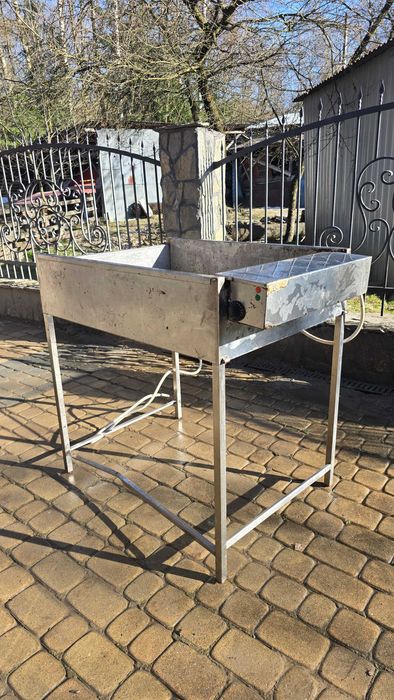 Smażalnik do pączków, frytkownica cukiernicza, produkcja pączków, patelnia do pączków