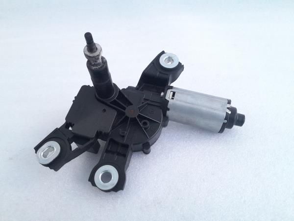 Motor limpa vidros trás VOLKSWAGEN Passat Variant (3C5)