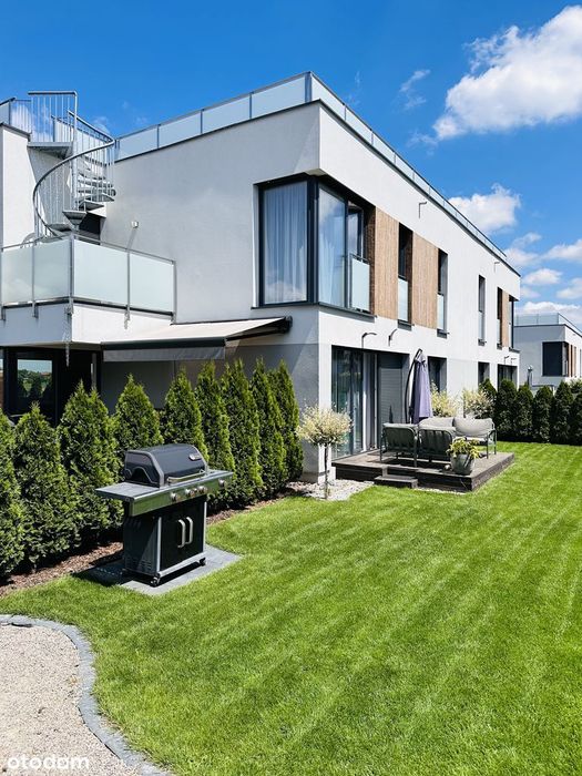 93 m² | Ogród 130 m² | Taras na dachu | Pompa ciepła | 11 min do Rynku