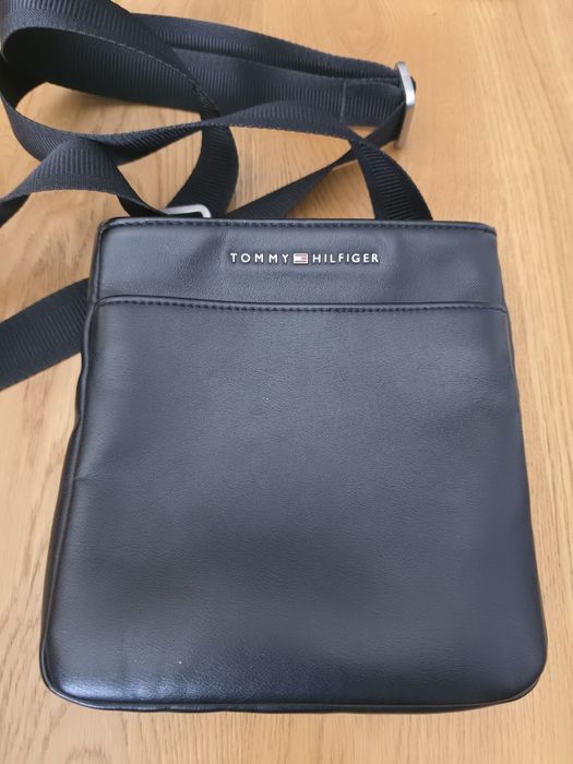 Saszetka męska Tommy Hilfiger Czarna