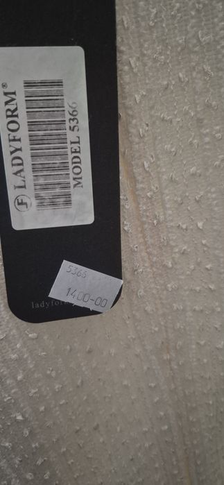 Продам нову сукню