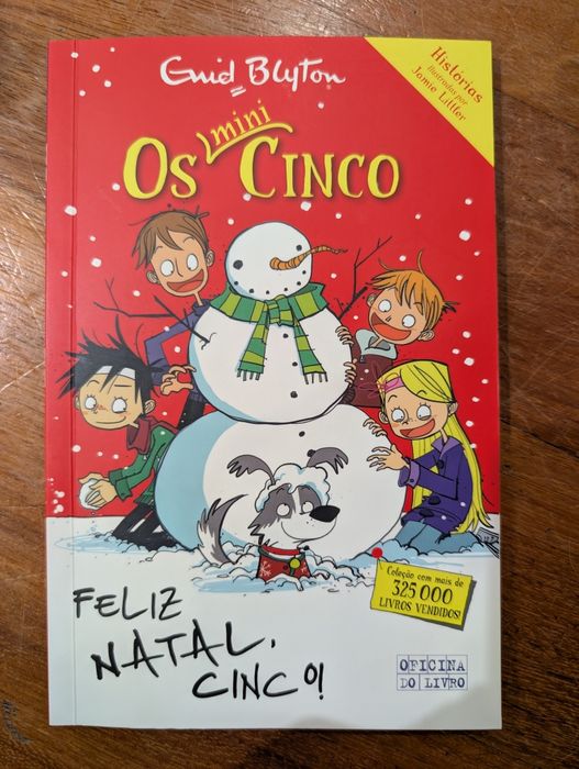Livro Os Mini Cinco "Feliz Natal, Cinco!"