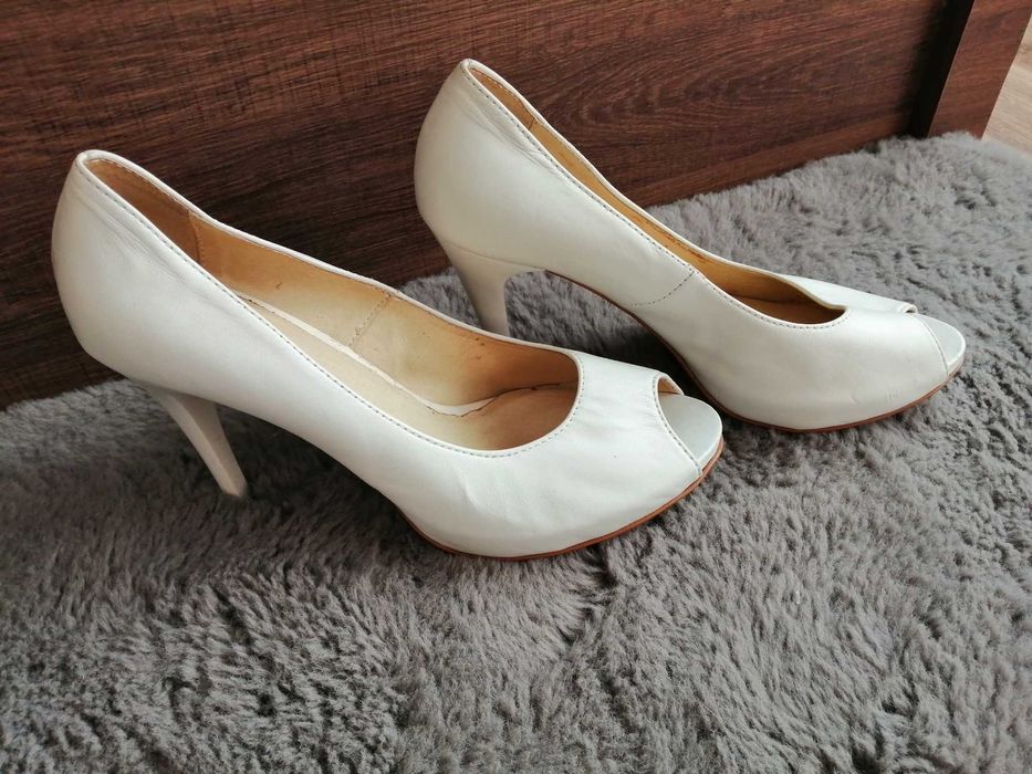 Czółenka ślubne La Boda 40