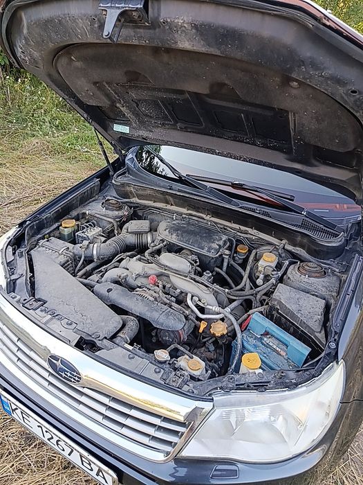 автомобиль Subaru forester