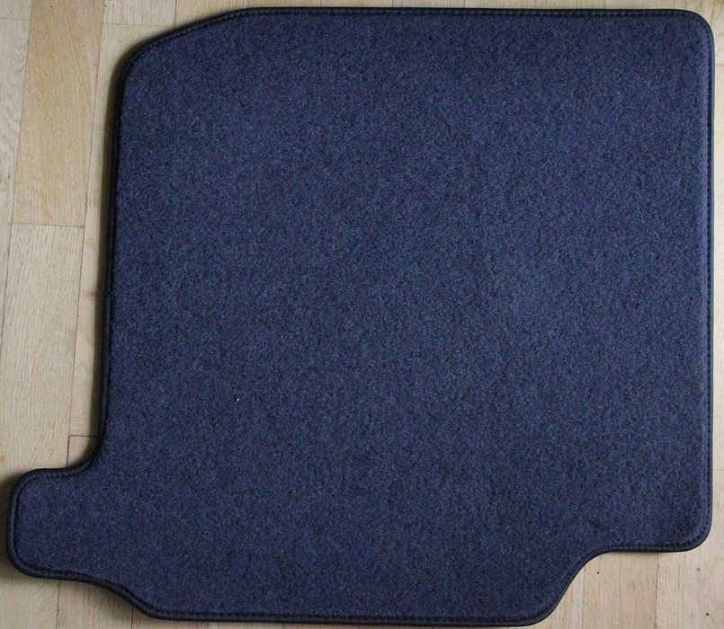 Автомобільні килимки для Iveco Stralis