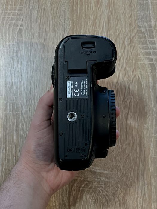 Продаю фотопарат Canon EOS 6D та обʼєктив Сanon EF 50mm f 1.4 USM