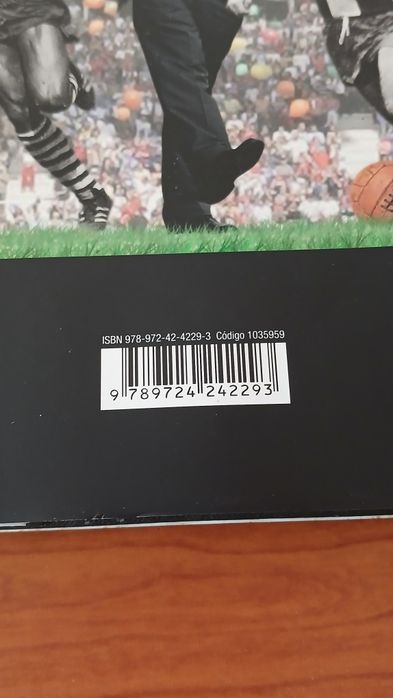 Crónica de Ouro do Futebol Português excelente estado