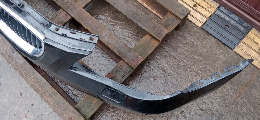 Бампер передній BMW E60 5 Series БМВ Е60