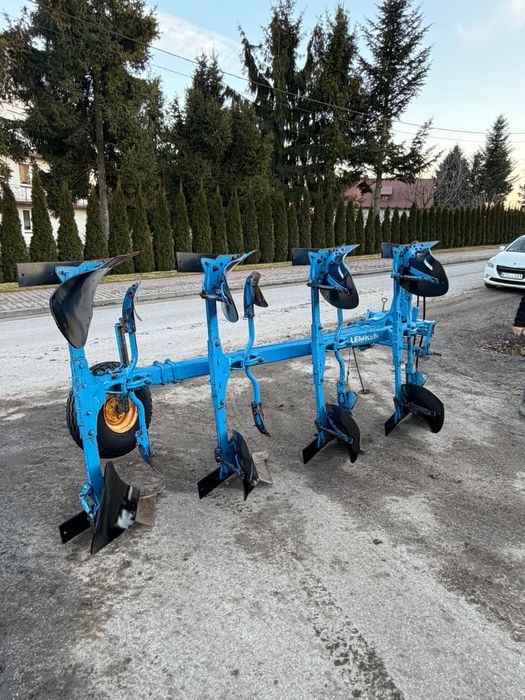 W ofercie Pług Lemken Opal 120 sprowadzony z Niemiec
