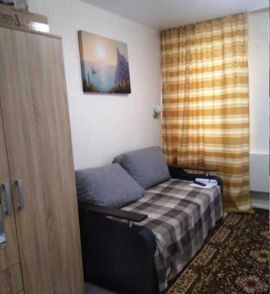 Квартира студия  в новом доме с ремонтом. Район Приморский, срочно!