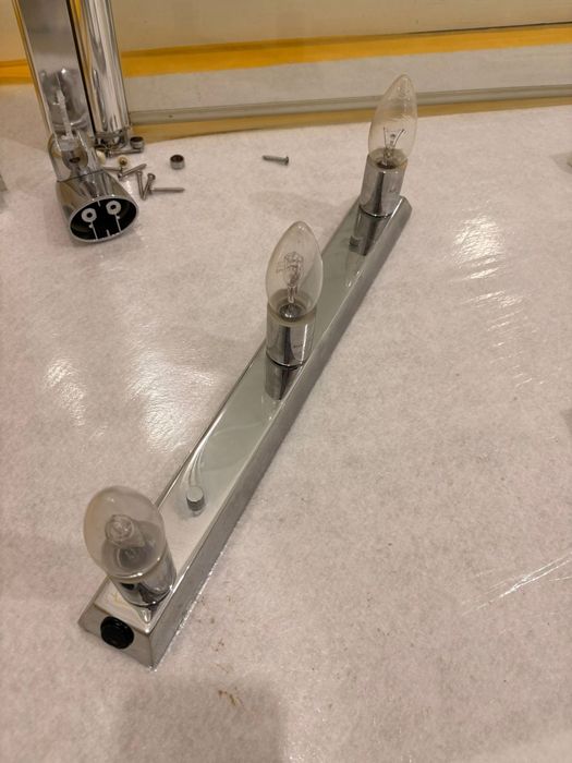 Candeeiro de parede ou teto