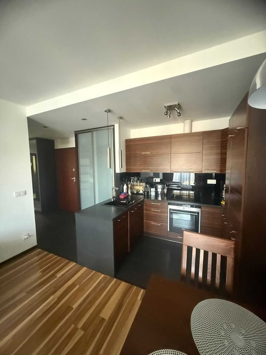 Przytulne 55 m² z widokiem na centrum + garaż | Gocławska 9