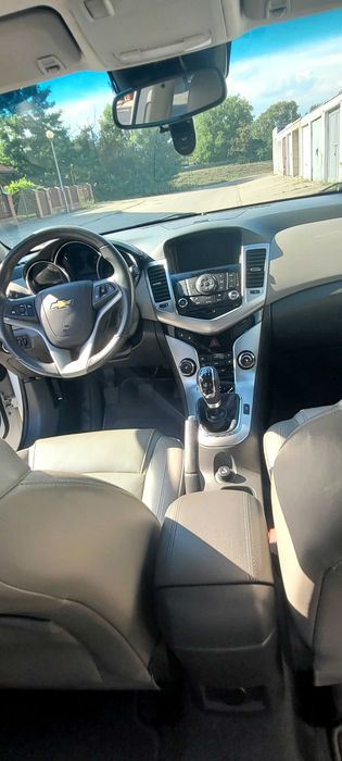 Chevrolet Cruze 2010 r