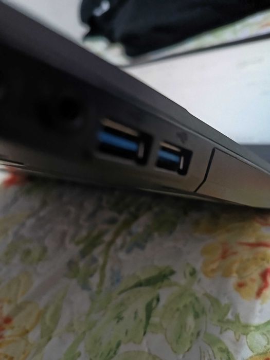 Fujitsu lifebook e546