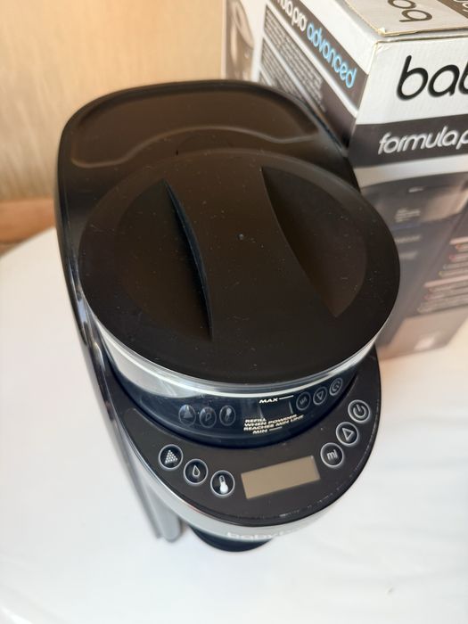 Машина для приготування дитячої суміші Baby Brezza Formula Pro