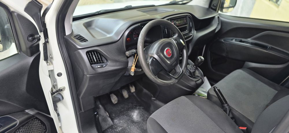Fiat Doblò Cargo 1.3 MultiJet (2016) – 3 Lugares